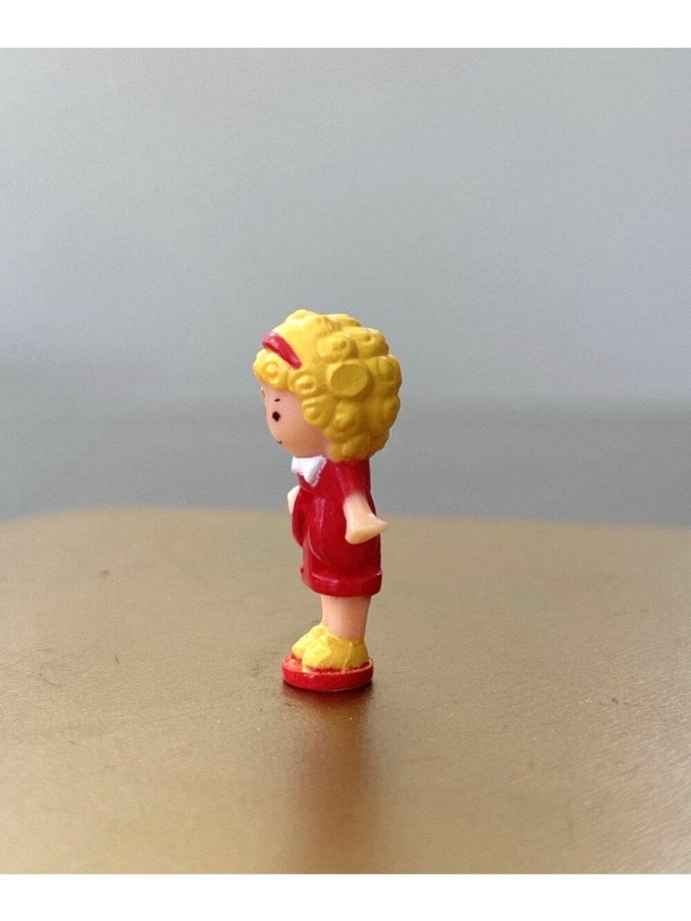 Vintage Polly Pocket 1989 Bluebird Figure Red Dress Townhouse Cafe Replacement - Picture 5 of 11